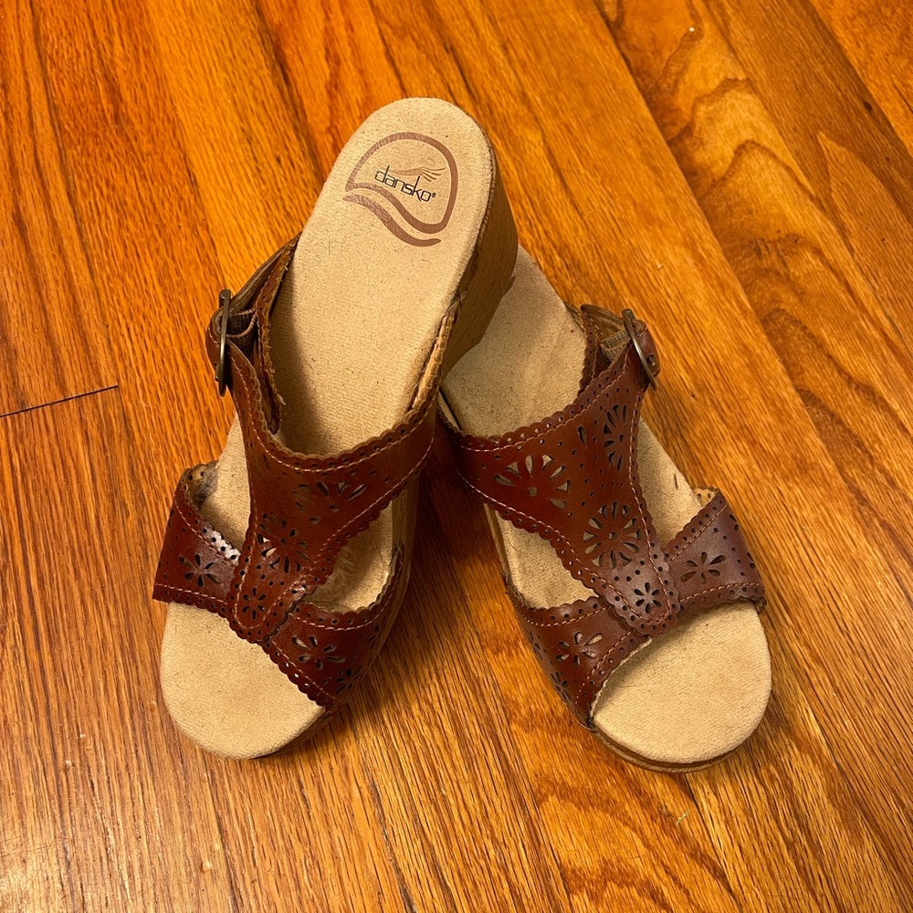 Dansko Sapphire Brown Leather Sandals